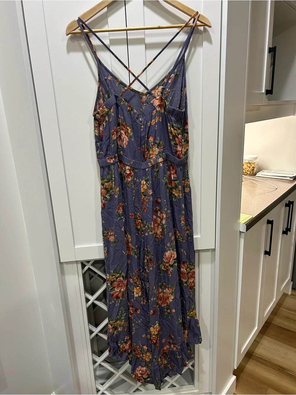 American Eagle Floral Woven V-Neck Ruffle Wide Leg Crop Jumpsuit Purple Large - Picture 4 of 5
